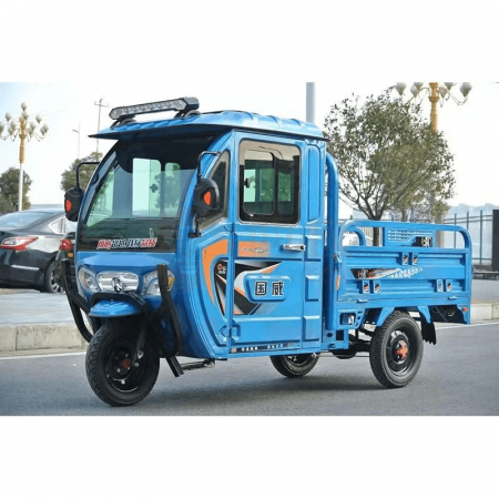 Guowei Electric Tricycle – 60V 1000W Motor with Semi-Enclosed Design for Versatile Use